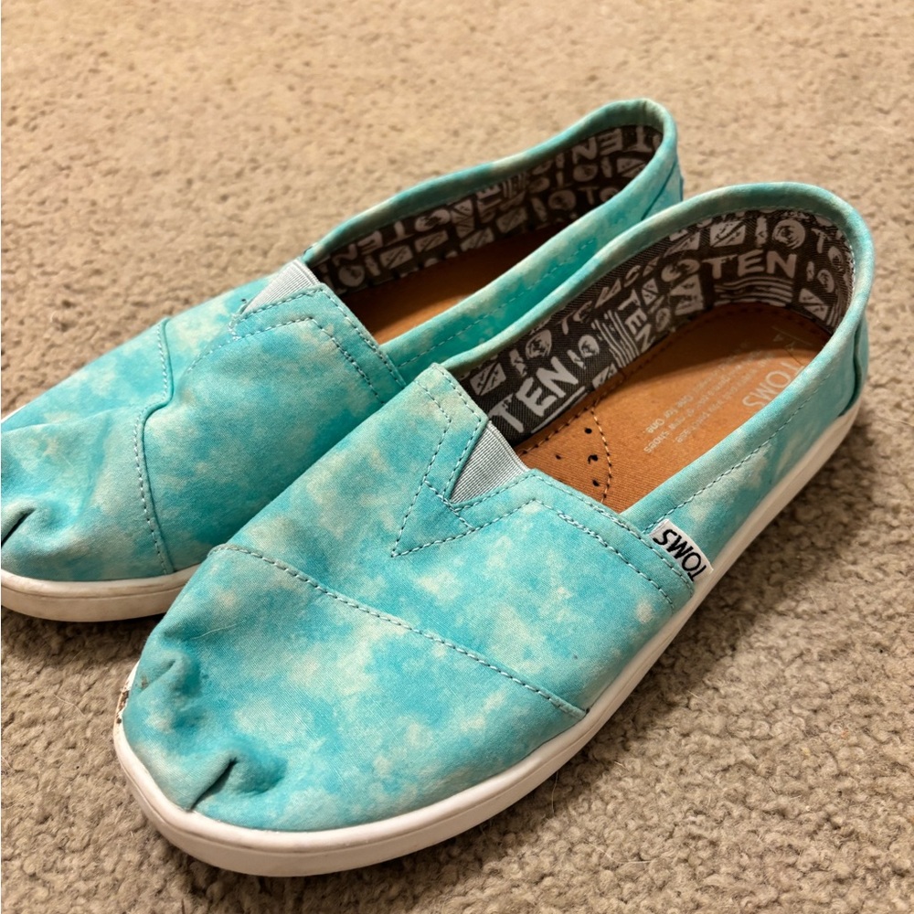TOMS Aqua Canvas Slip-Ons